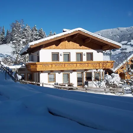 Holiday home Emberger Fuegenberg