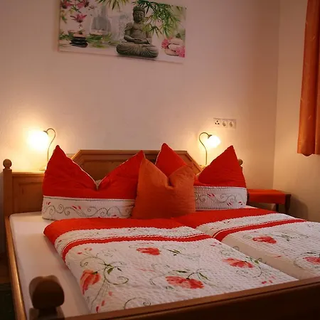Nyaraló Ferienhaus Emberger *
